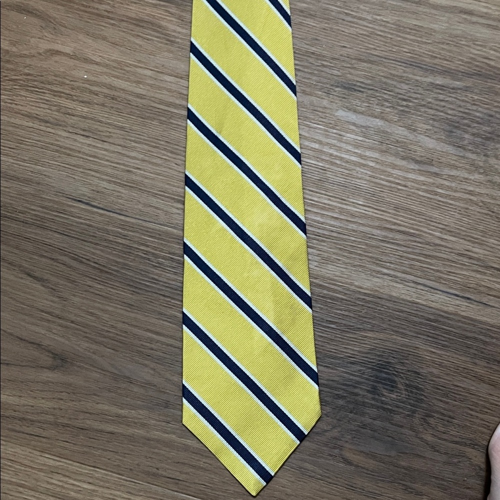 Roundtree & Yorke Gold and Blue Striped Tie